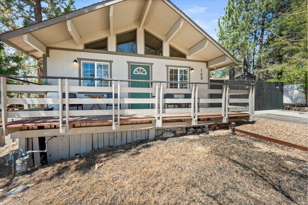109 E Country Club Boulevard