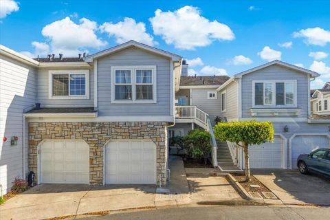 Photo of 129 Outlook Circle, Pacifica, CA 94044 (MLS # ML82042964)
