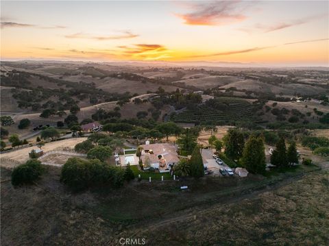 Tiny photo for 6275 Twin Canyon Ln, Creston, CA 93432 (MLS # NS26063931)
