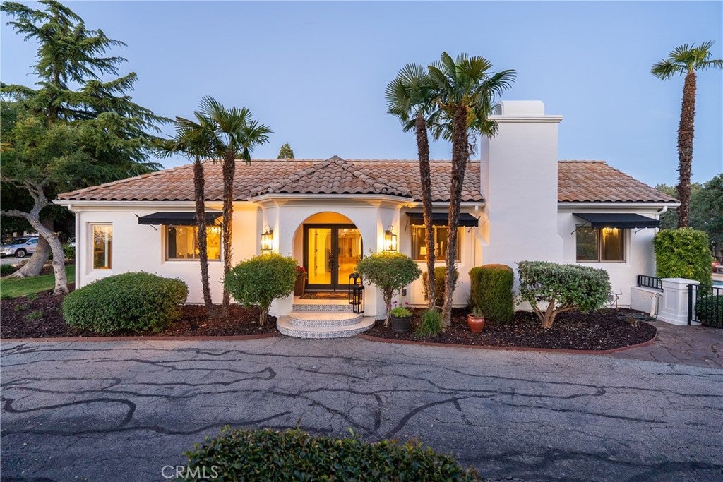 6275 Twin Canyon