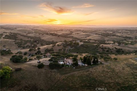 Tiny photo for 6275 Twin Canyon Ln, Creston, CA 93432 (MLS # NS26063931)