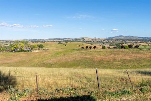 Tiny photo for 6275 Twin Canyon Ln, Creston, CA 93432 (MLS # NS26063931)