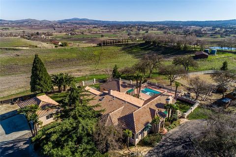 Tiny photo for 6275 Twin Canyon Ln, Creston, CA 93432 (MLS # NS26063931)