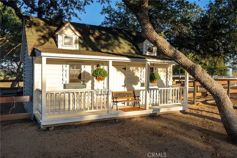 Tiny photo for 6275 Twin Canyon Ln, Creston, CA 93432 (MLS # NS26063931)