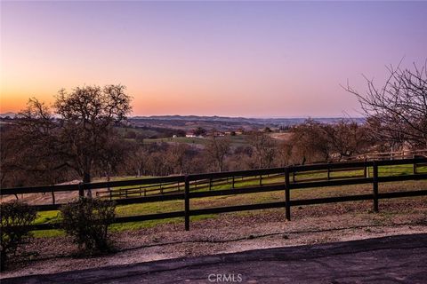 Tiny photo for 6275 Twin Canyon Ln, Creston, CA 93432 (MLS # NS26063931)