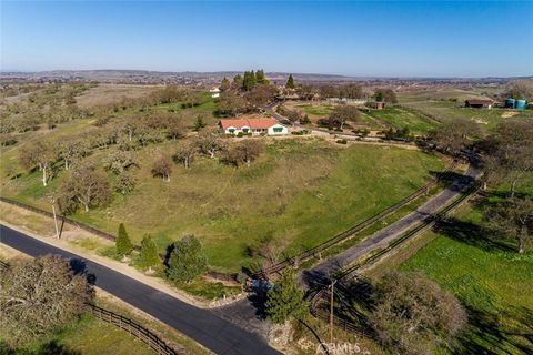 Tiny photo for 6275 Twin Canyon Ln, Creston, CA 93432 (MLS # NS26063931)