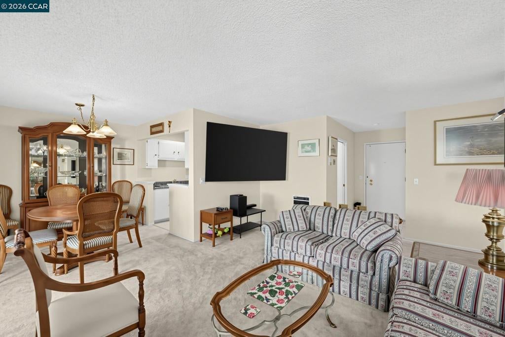 1091 Shell Blvd 5