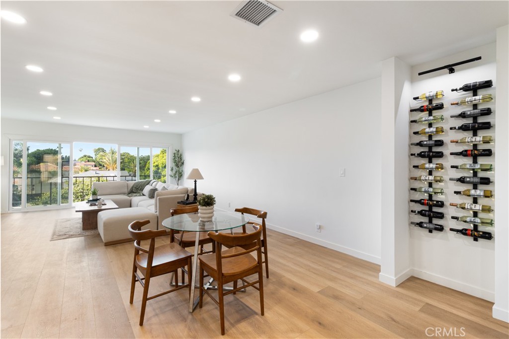 3695 Linden Avenue 10C