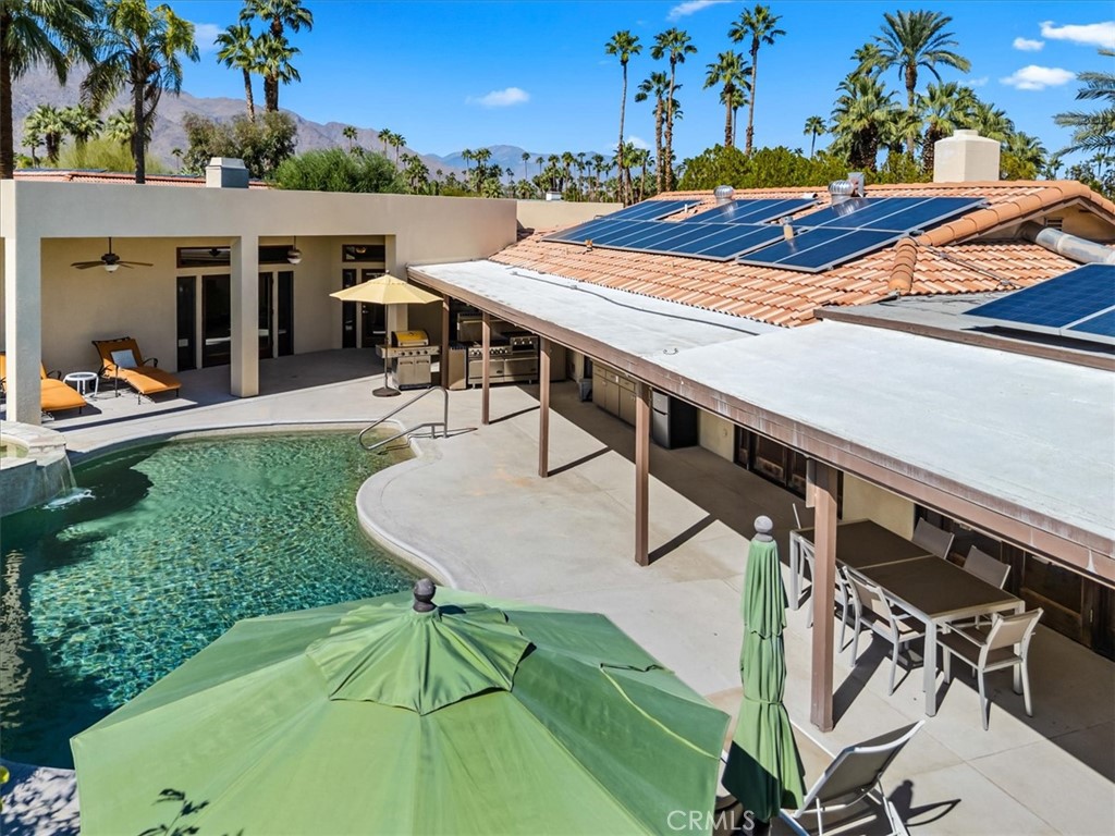 Los Compadres (33459) - Residential