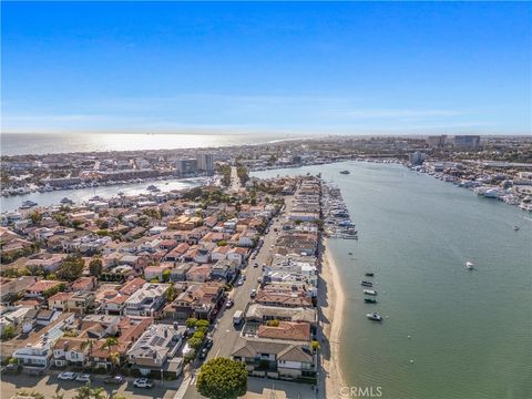 Photo of 202 Via Cordova, Newport Beach, CA 92663 (MLS # NP26137919)