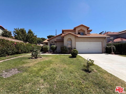 Photo of 1138 Encantadora Lane, Lancaster, CA 93535 (MLS # 26841771)