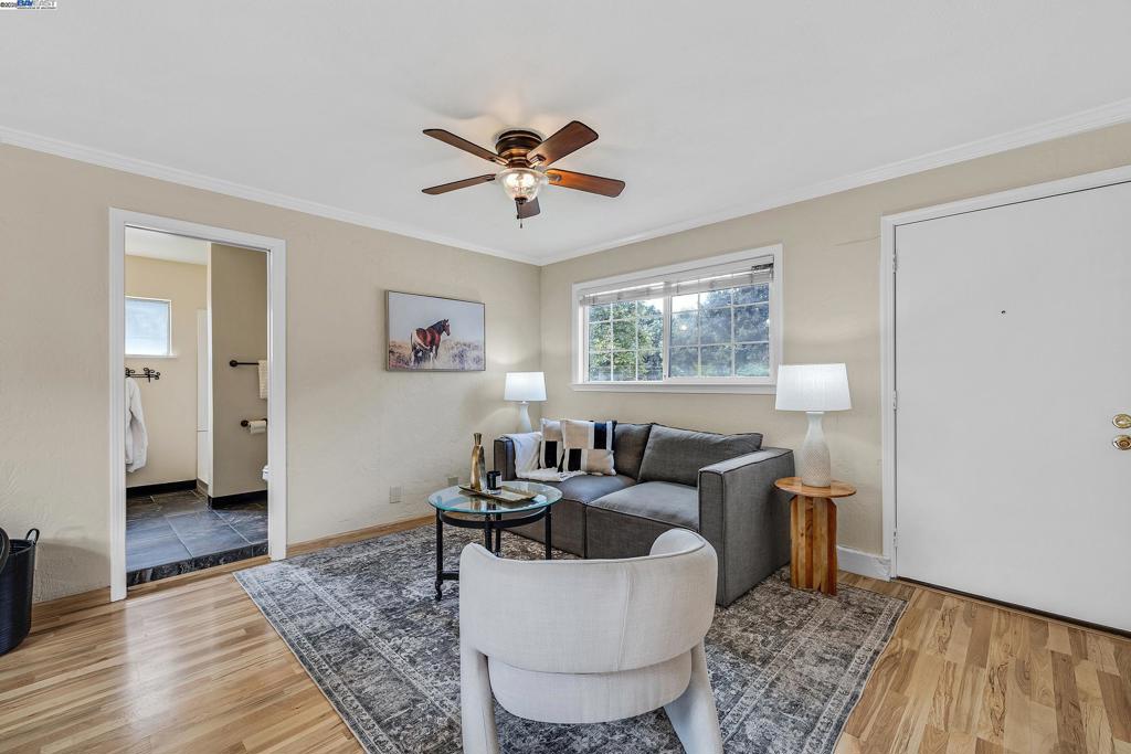 HAPPY VALLEY - Residential