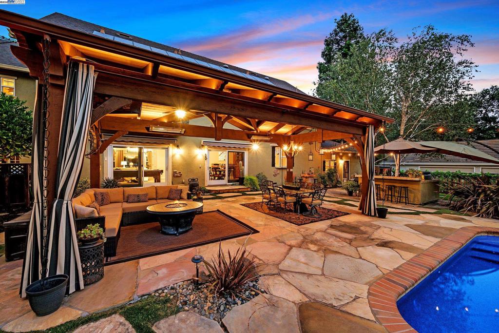 HAPPY VALLEY - Residential