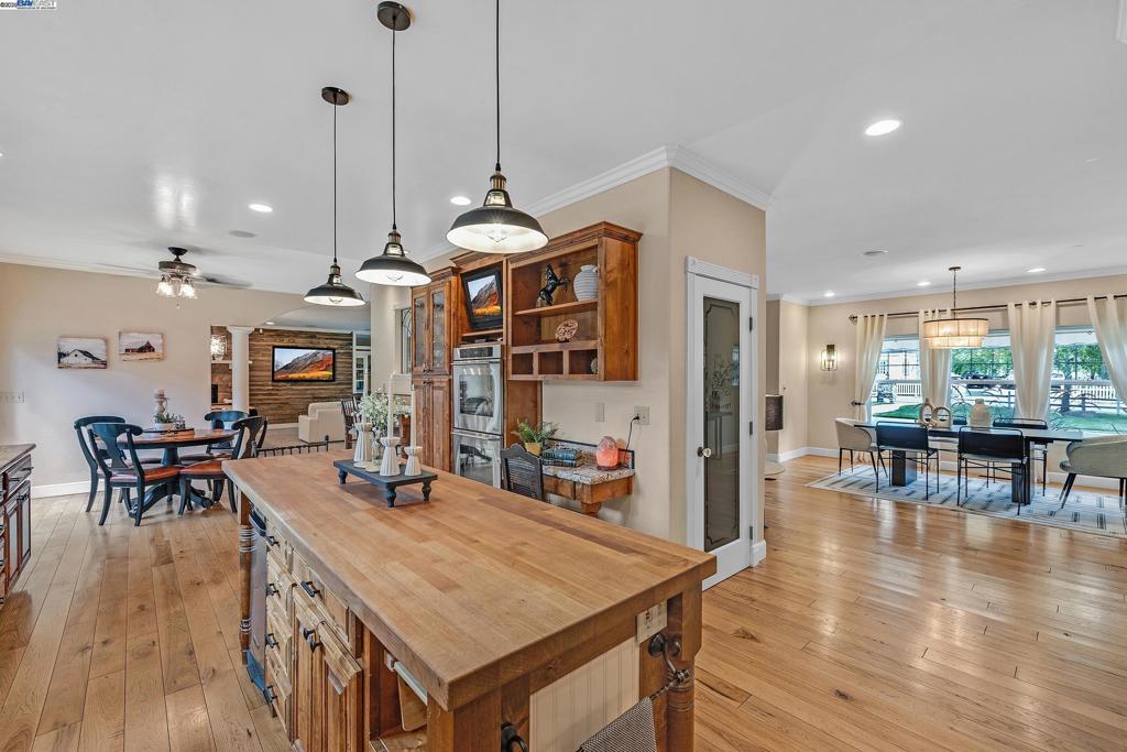 HAPPY VALLEY - Residential