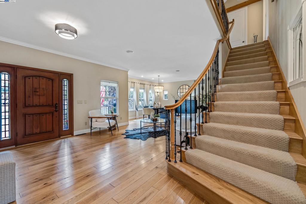 HAPPY VALLEY - Residential