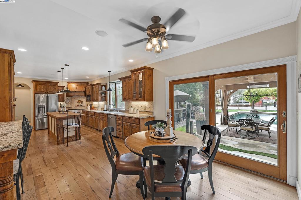 HAPPY VALLEY - Residential