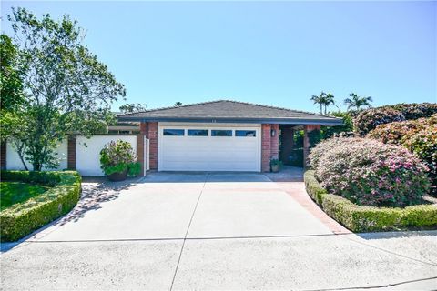 Photo of 15 Beachcomber Dr, Corona Del Mar, CA 92625 (MLS # NP26061491)