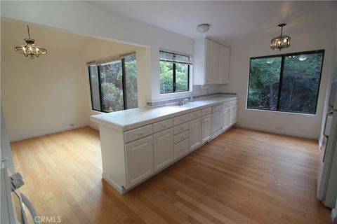 Tiny photo for 672 Serrano Drive #2, San Luis Obispo, CA 93405 (MLS # SC26024057)