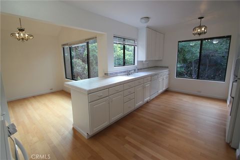Tiny photo for 672 Serrano Drive #2, San Luis Obispo, CA 93405 (MLS # SC26024057)