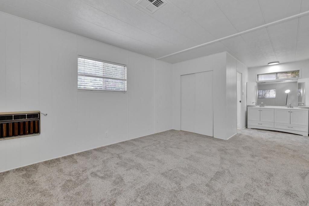 listing image 130727311080202192966