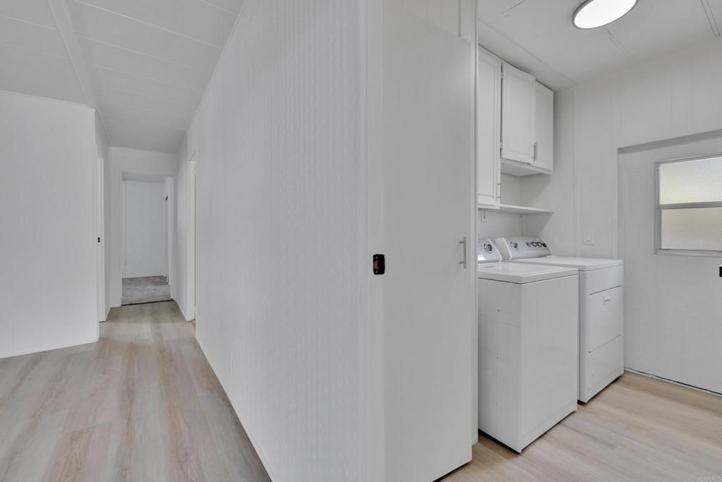 listing image 130727863516964279428