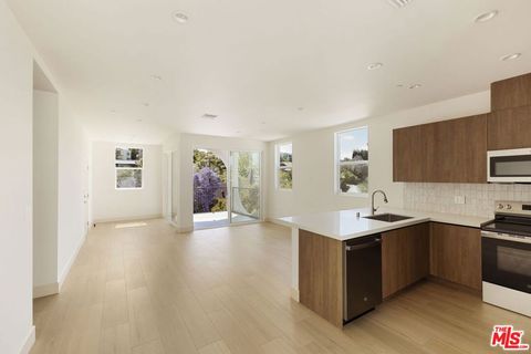 Photo of 741 N Silver Lake Boulevard, Los Angeles, CA 90026 (MLS # 26831743)