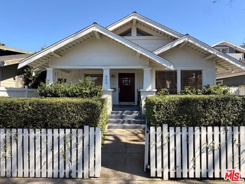 Photo of 652 Woodlawn Avenue, Venice, CA 90291 (MLS # 26663189)