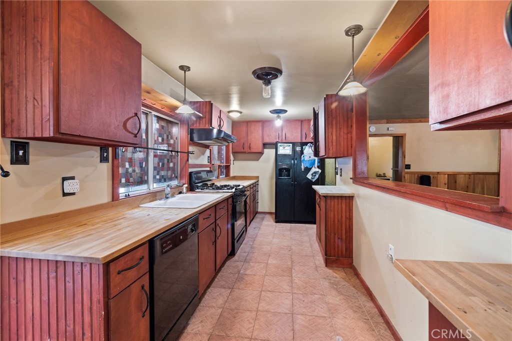 54450 Marian View Drive
