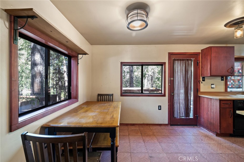 54450 Marian View Drive