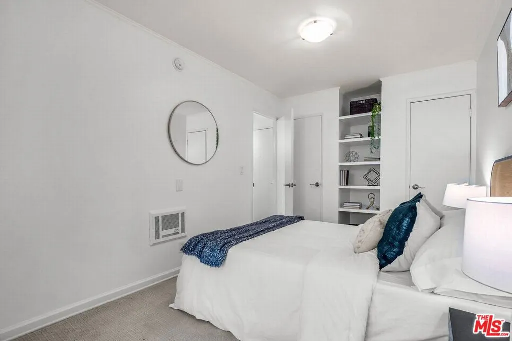 Los Angeles, California 90049, United States, 2 Bedrooms Bedrooms, ,1 BathroomBathrooms,Residential,Active,144379