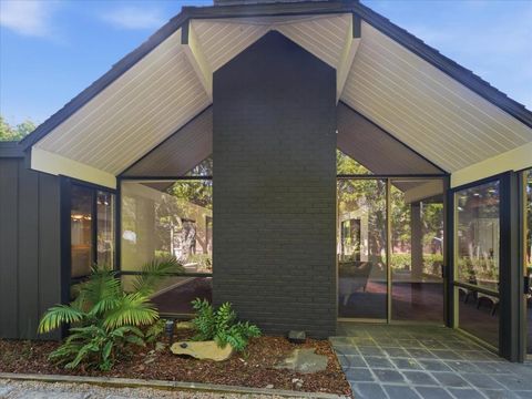 Photo of 1121 HARRIET Street, Palo Alto, CA 94301 (MLS # ML82020405)