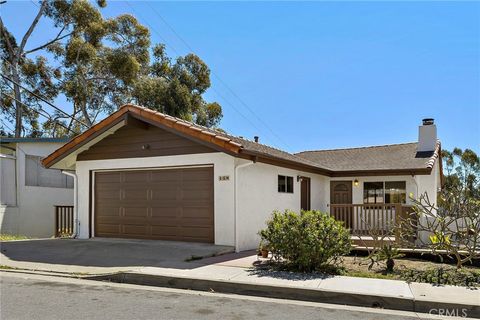 Photo of 158 Calle Redondel, San Clemente, CA 92672 (MLS # OC26056272)