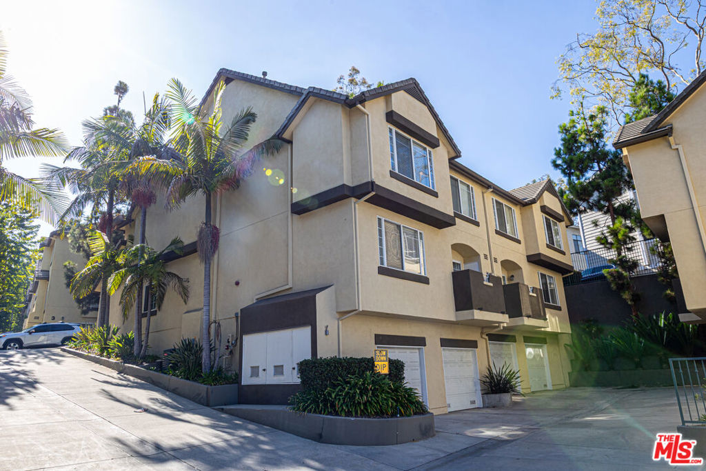 4600 Don Lorenzo Drive 4