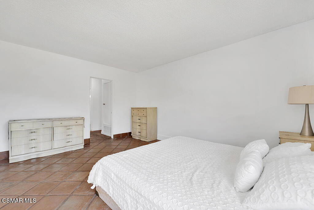 Shadow Oaks-318 - 1002882 - Residential