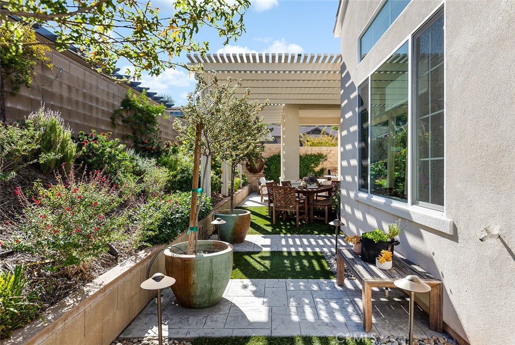 Verano (Aliento) (VERNO) - Residential