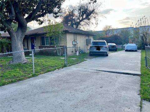 Photo of 11262 Sierra Ave, Fontana, CA 92337 (MLS # IG26017666)