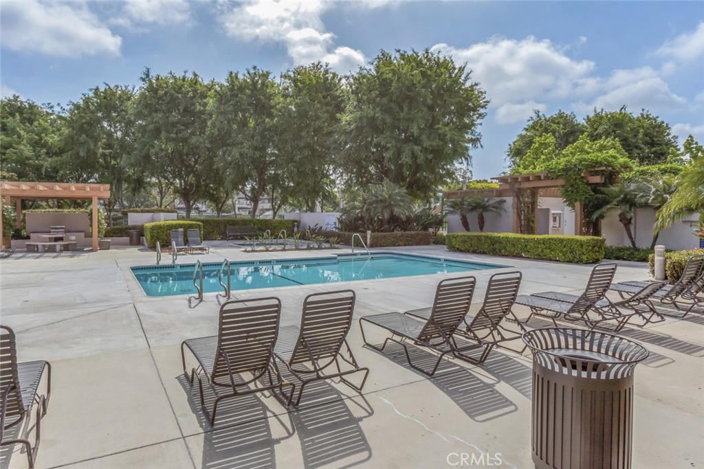 Columbia Square (CS) - Residential Lease