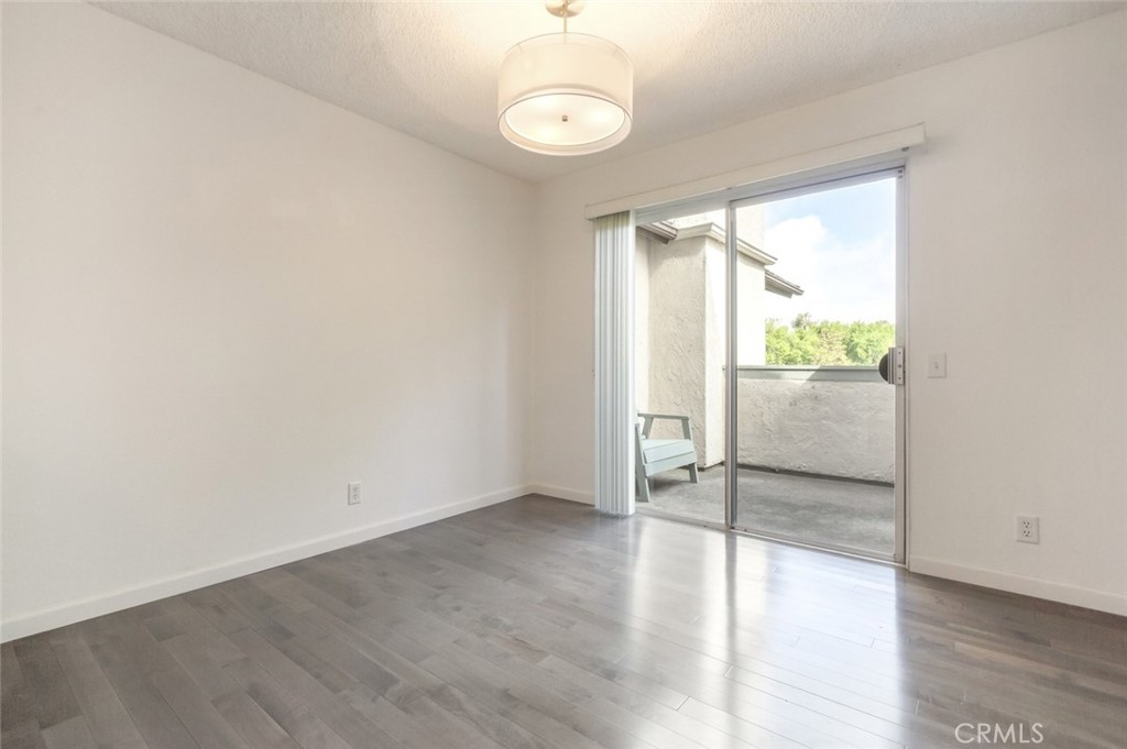 Columbia Square (CS) - Residential Lease