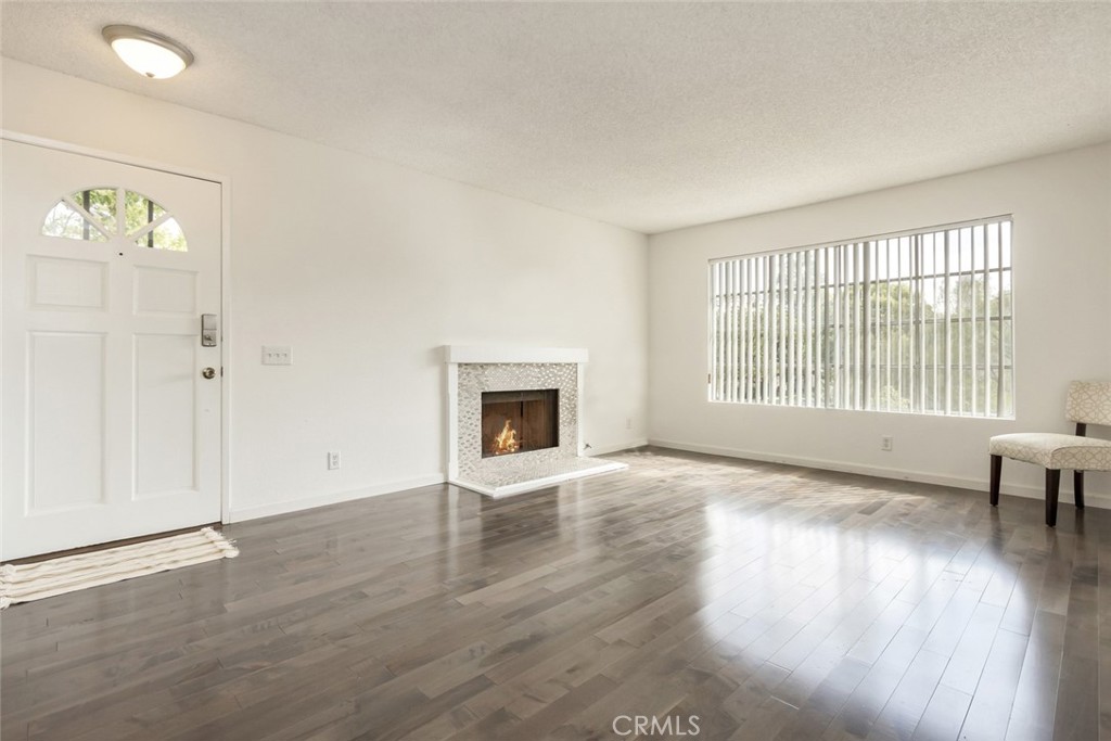 Columbia Square (CS) - Residential Lease