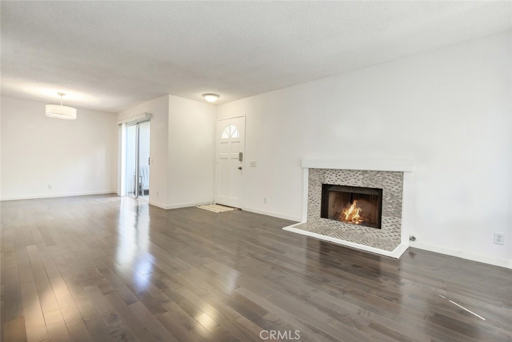Columbia Square (CS) - Residential Lease