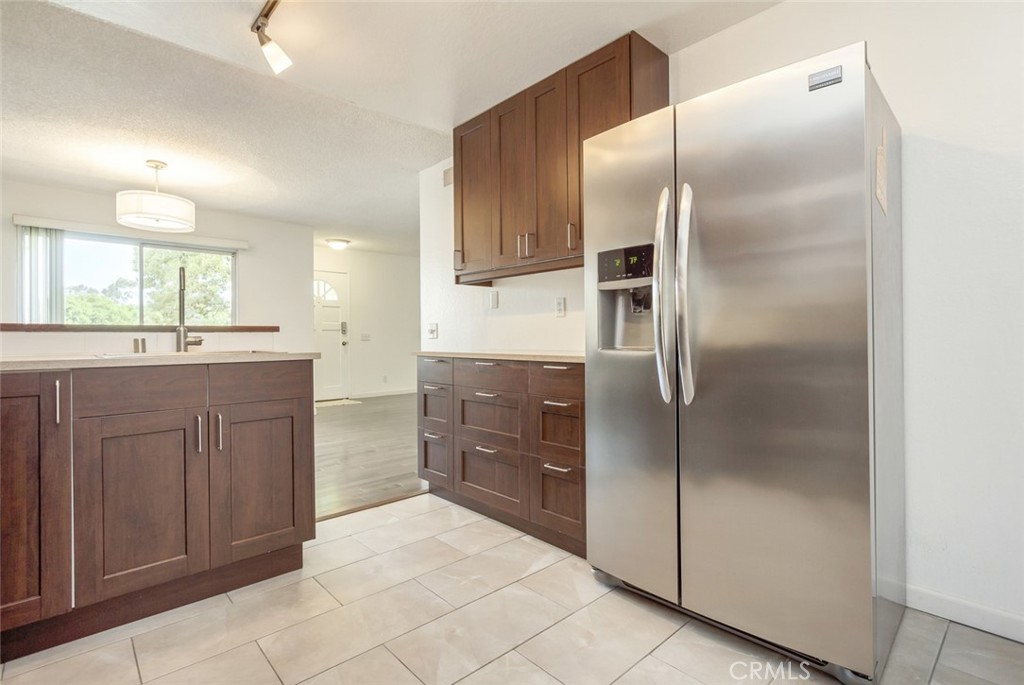 Columbia Square (CS) - Residential Lease