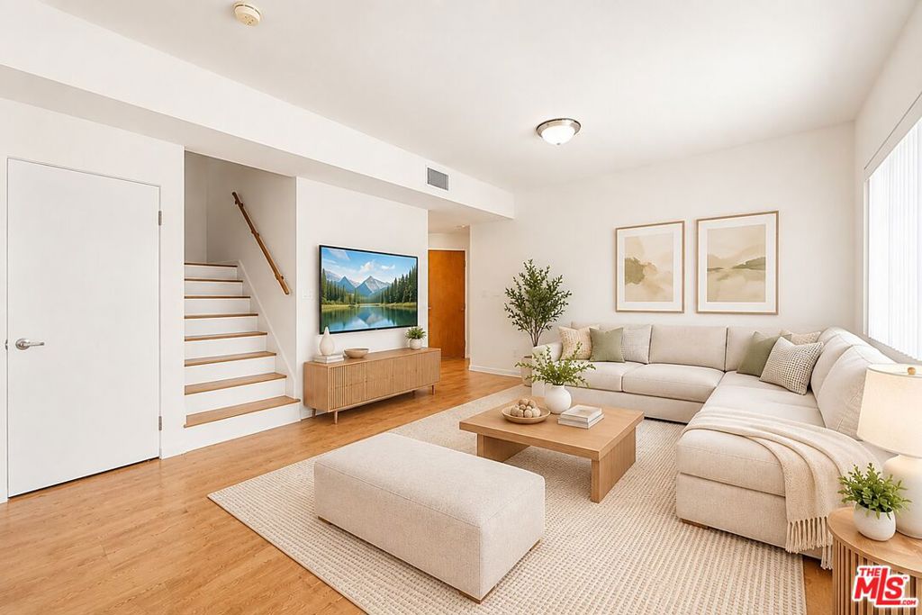2864 Sunset Place 201