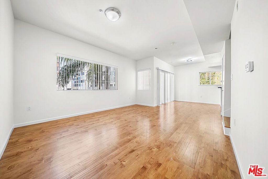2864 Sunset Place 201