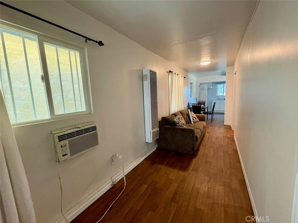 4063 Wadsworth