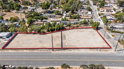 Photo of 16715 Sierra Highway, Canyon Country, CA 91351 (MLS # SR26212452)