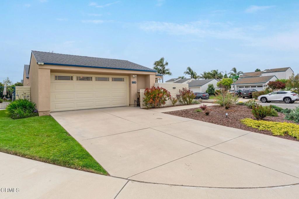 960 Emerald Court