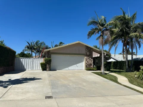 MLS: CV26125833