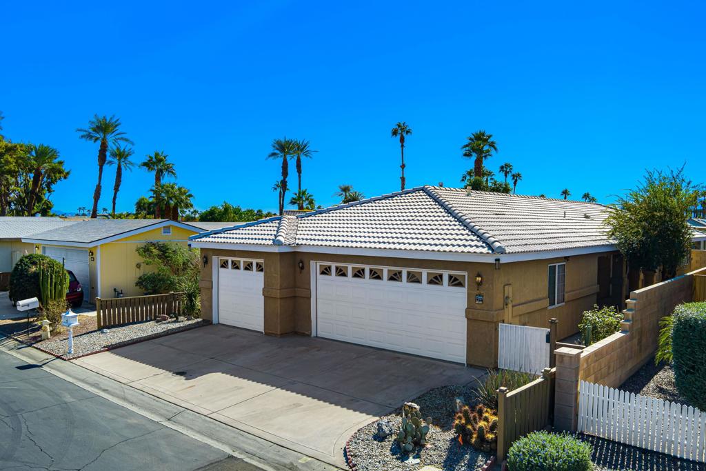 Desert Grove - Residential