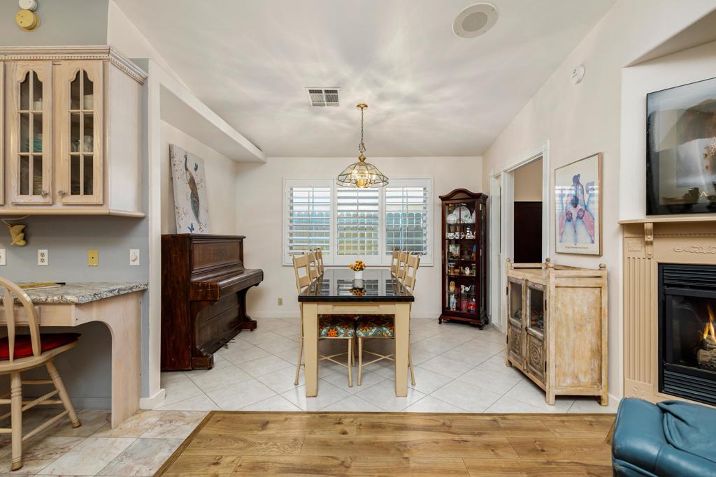 Desert Grove - Residential