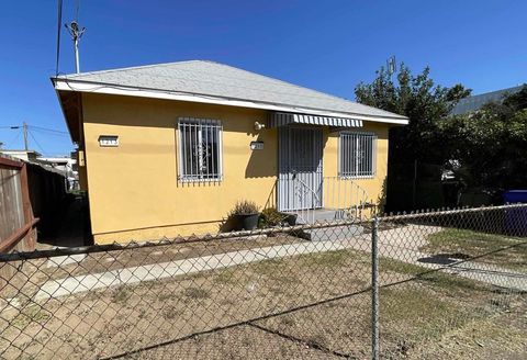 Photo of 1215 Hoover Ave Ave, National City, CA 91950 (MLS # 250045672SD)